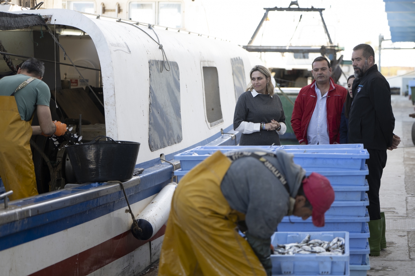 La Diputación de Castellón muestra su rechazo a la propuesta de la Comisión Europea de reducir de 130 a 27 los días de faena de los barcos de arrastre