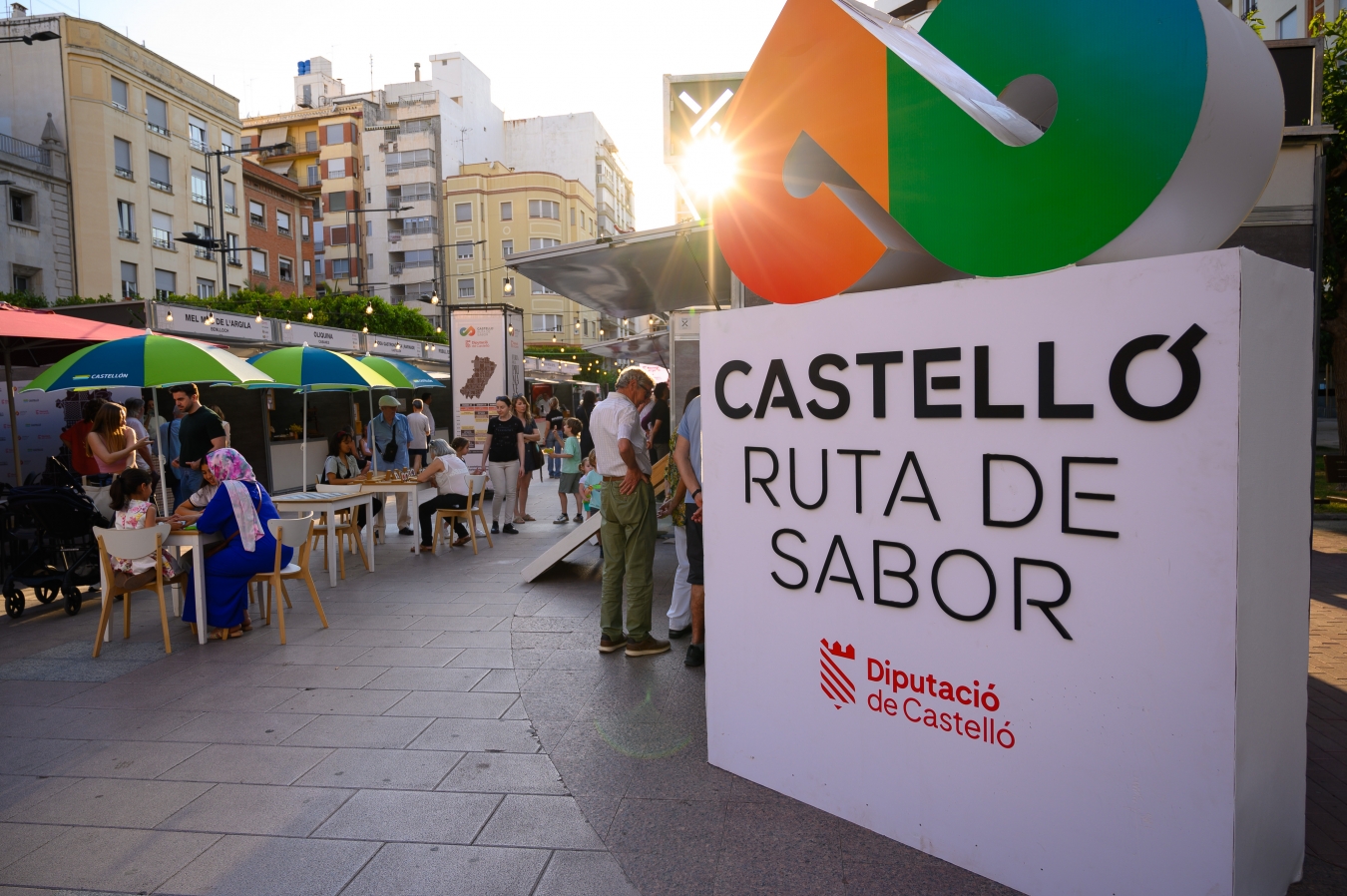 La V Feria de la Primavera Castelló Ruta de Sabor reafirma su éxito con una notable afluencia del público